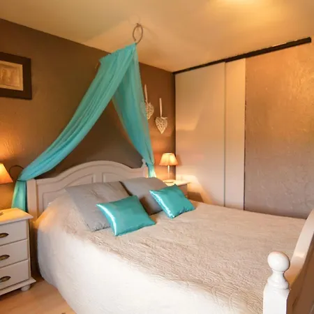 Charming, Very Well Kept Holiday House Exbomont