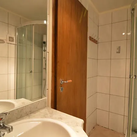 Charming Very Well Kept Holiday House